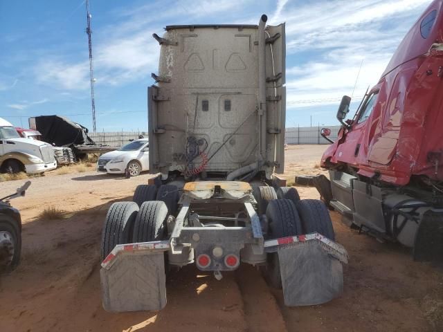 2015 Freightliner Cascadia 125