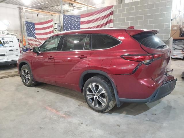 2022 Toyota Highlander XLE