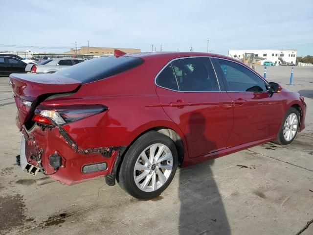 2022 Toyota Camry LE