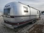 1990 Airstream Travel Trailer