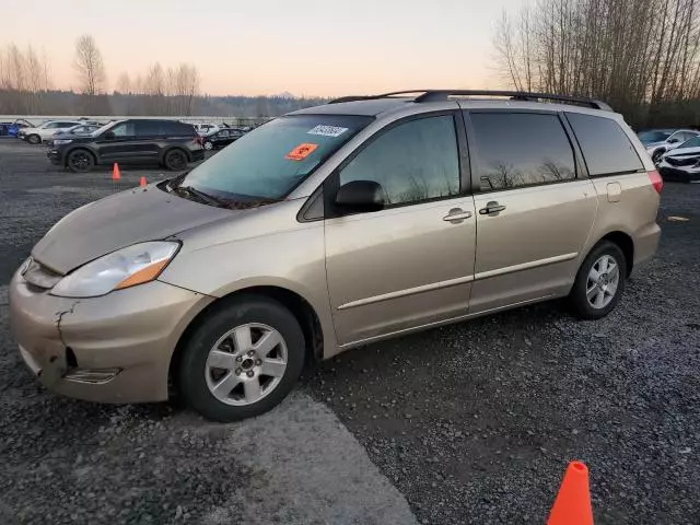 2007 Toyota Sienna CE