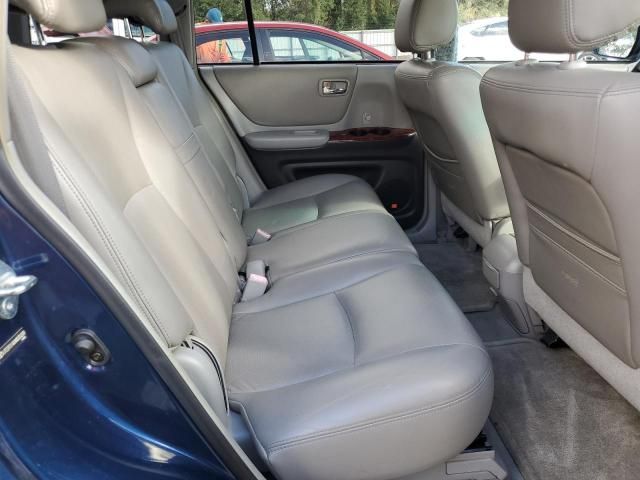 2004 Toyota Highlander Base