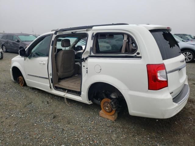 2012 Chrysler Town & Country Touring