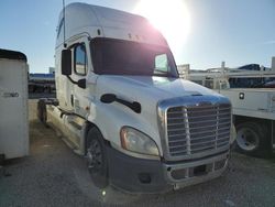 Salvage cars for sale from Copart Chicago: 2010 Freightliner Cascadia 125