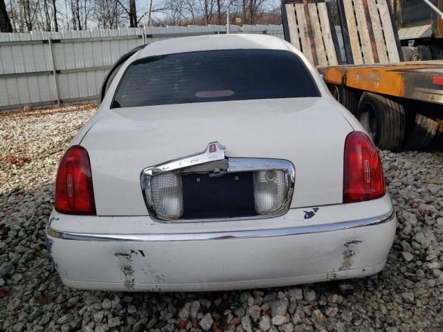 1999 Lincoln Town Car Executive