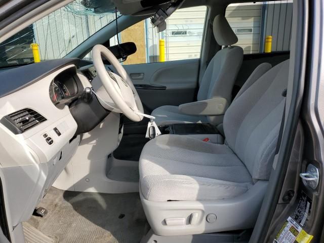 2014 Toyota Sienna LE