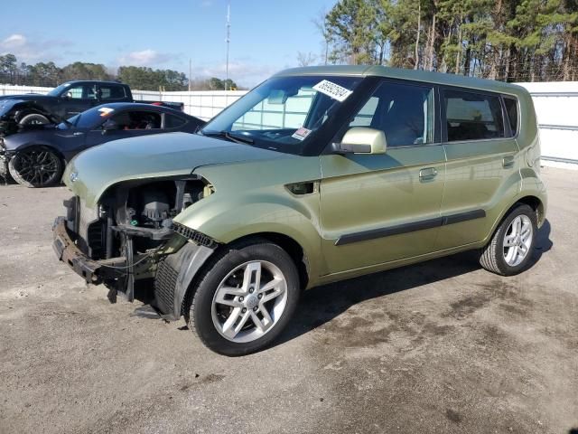 2010 KIA Soul +