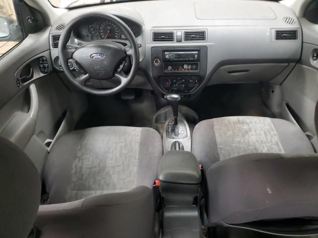 2005 Ford Focus ZX4