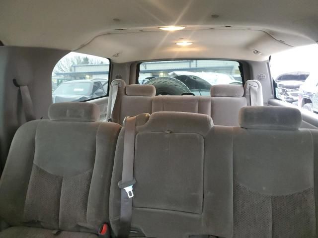 2004 Chevrolet Suburban K2500