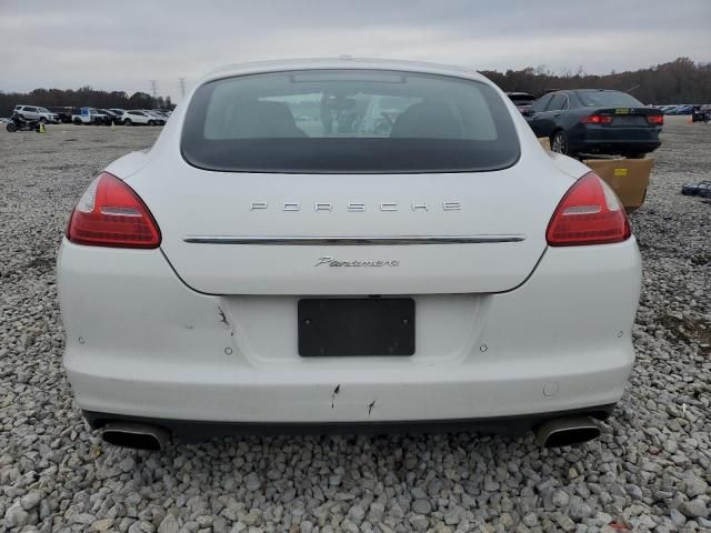 2012 Porsche Panamera 2