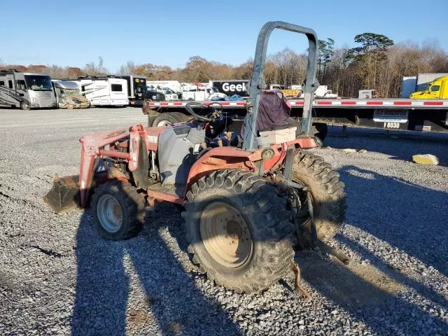 2006 MSF Tractor