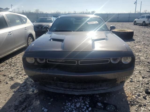 2015 Dodge Challenger SXT