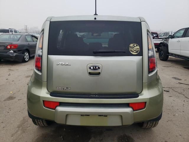 2011 KIA Soul +