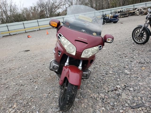 2004 Honda GL1800