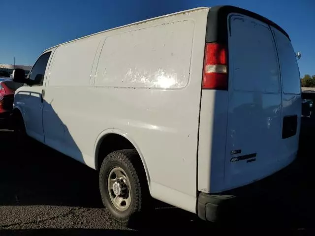 2011 Chevrolet Express G2500