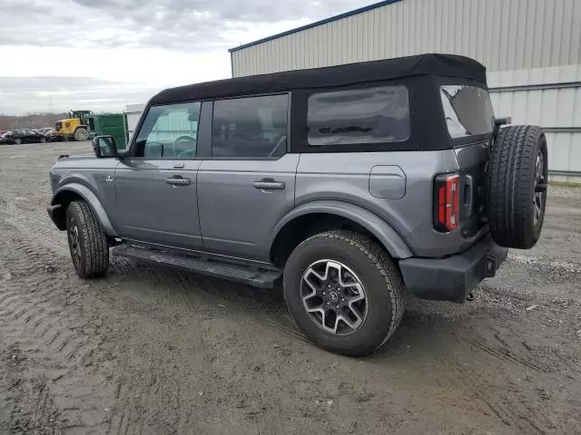 2023 Ford Bronco Base