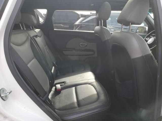 2014 KIA Soul +