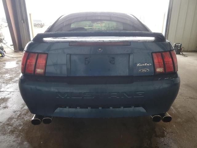 2000 Ford Mustang