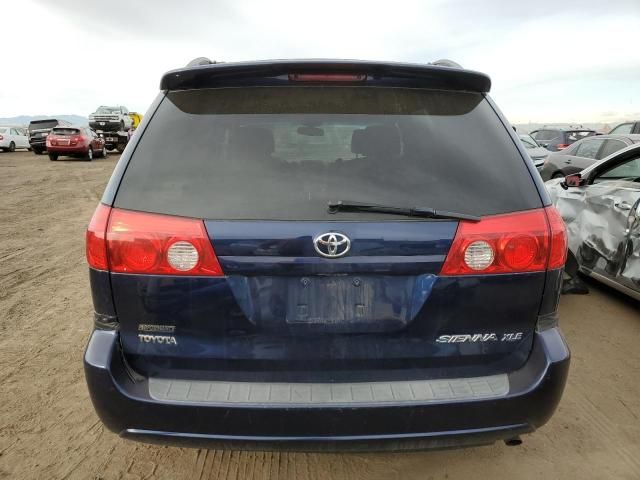 2007 Toyota Sienna XLE