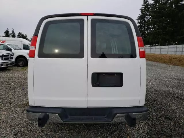 2021 Chevrolet Express G2500