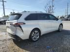 2022 Toyota Sienna Limited