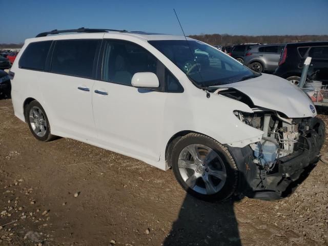 2013 Toyota Sienna Sport