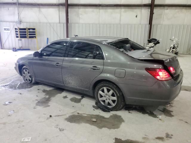 2005 Toyota Avalon XL