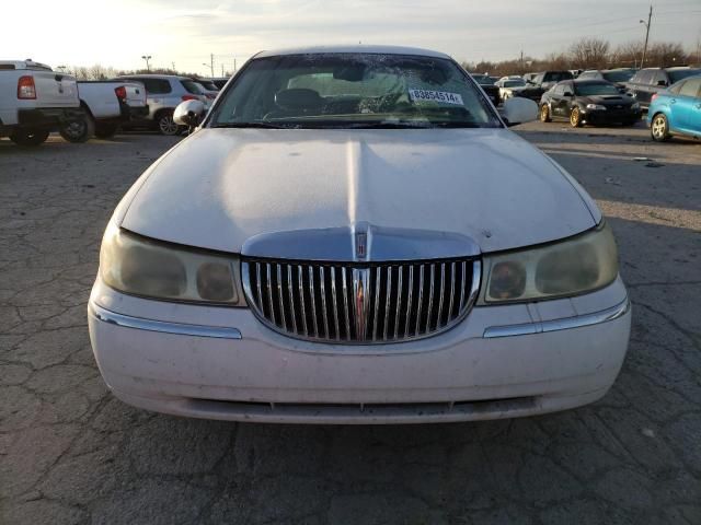 2001 Lincoln Town Car Executive