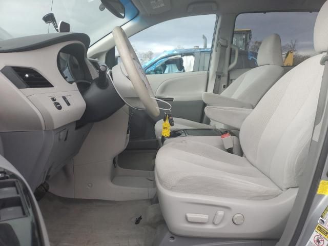 2012 Toyota Sienna LE