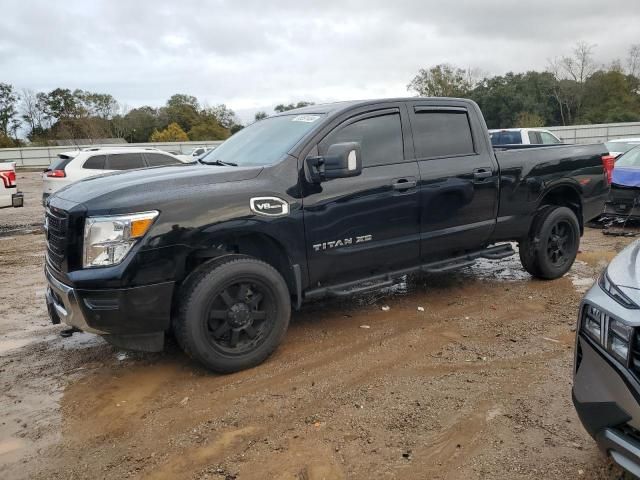 2022 Nissan Titan XD SV