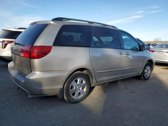 2005 Toyota Sienna CE