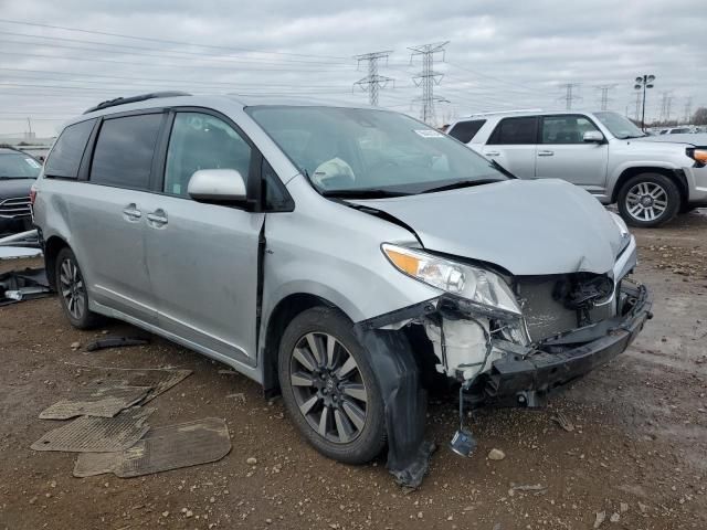 2019 Toyota Sienna XLE