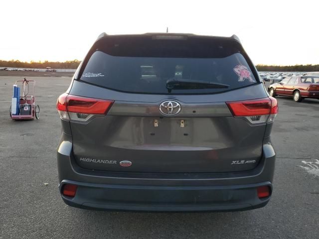 2017 Toyota Highlander SE