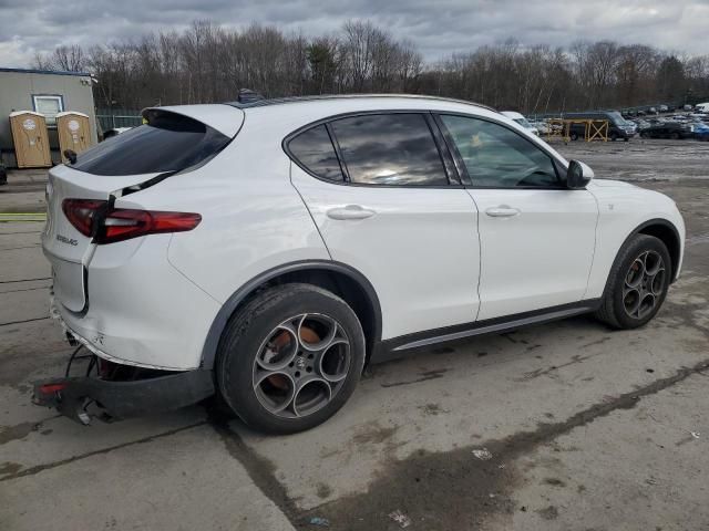 2022 Alfa Romeo Stelvio TI