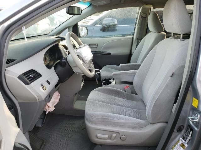 2011 Toyota Sienna LE