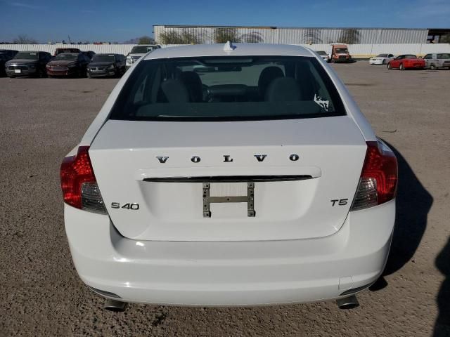 2011 Volvo S40 T5