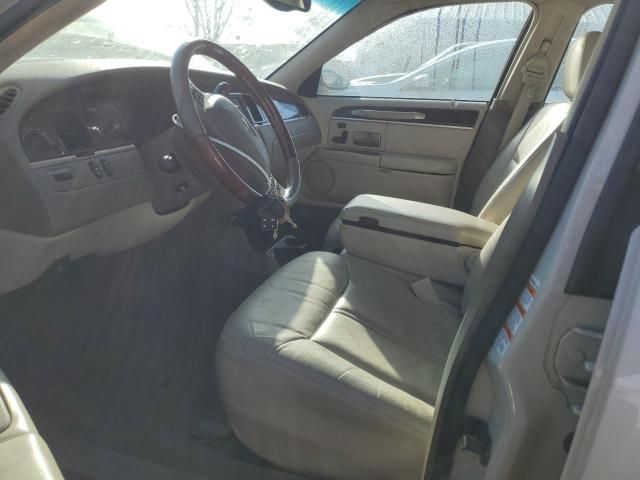 2004 Lincoln Town Car Ultimate