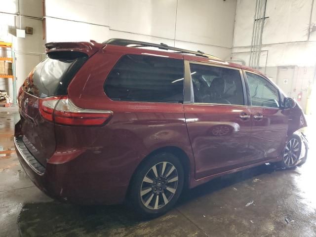 2019 Toyota Sienna XLE