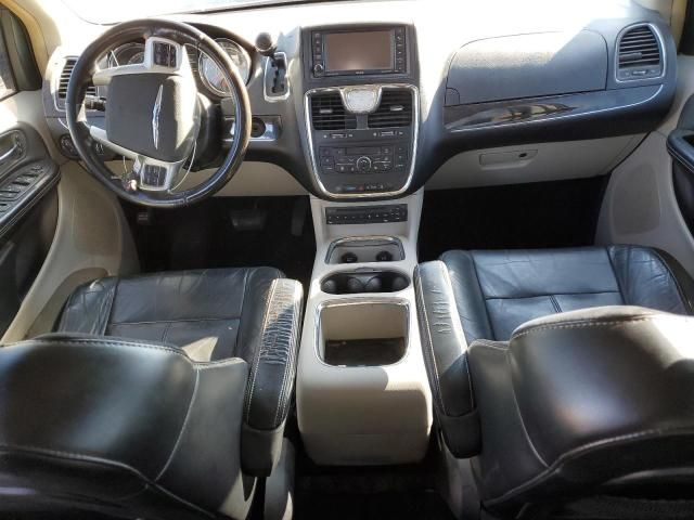 2012 Chrysler Town & Country Limited