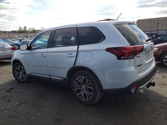 2016 Mitsubishi Outlander SE