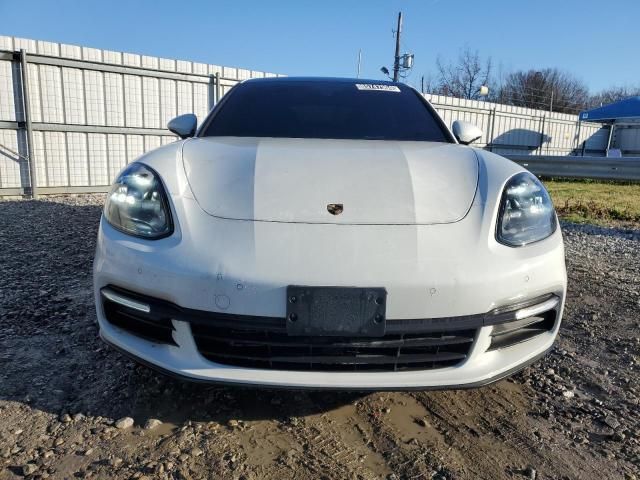 2018 Porsche Panamera 4