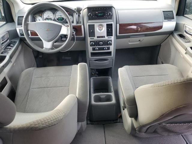 2010 Chrysler Town & Country Touring