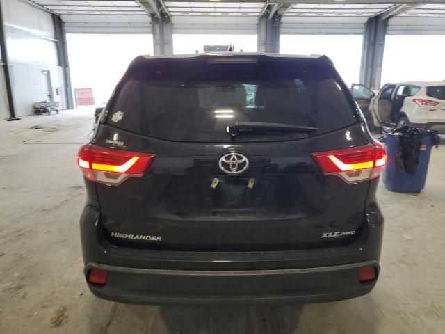 2017 Toyota Highlander SE