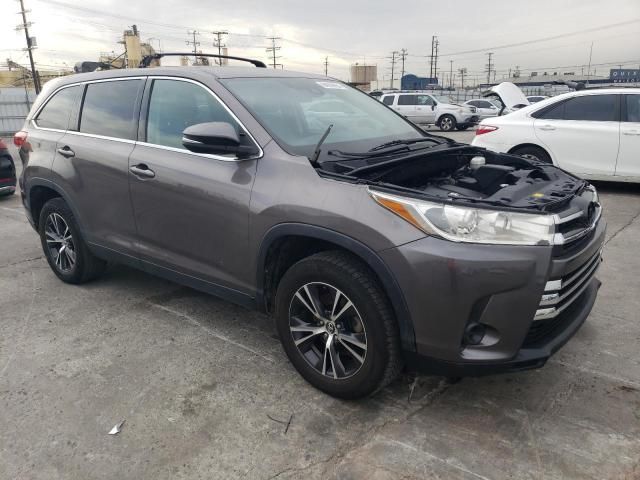 2019 Toyota Highlander LE