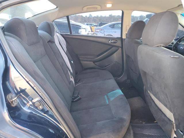 2010 Nissan Altima Base