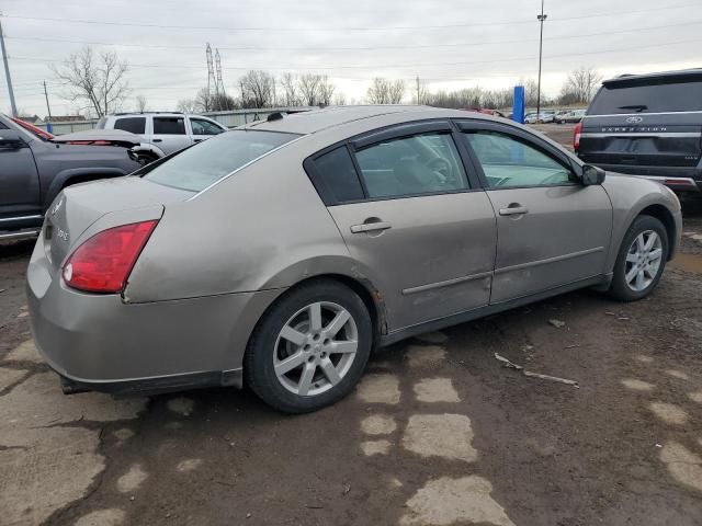 2004 Nissan Maxima SE