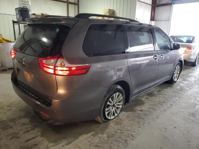 2015 Toyota Sienna XLE