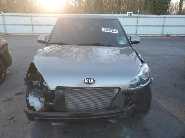 2013 KIA Soul +