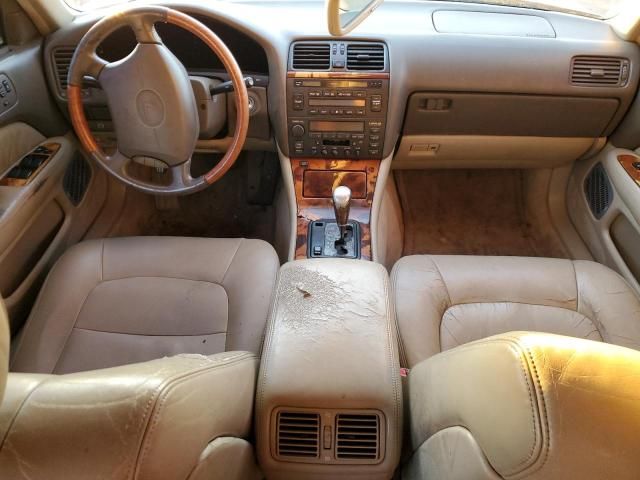 1999 Lexus LS 400