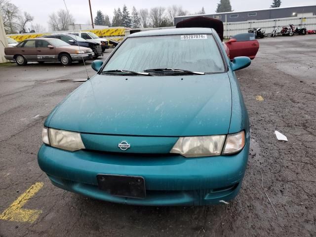 1999 Nissan Sentra Base